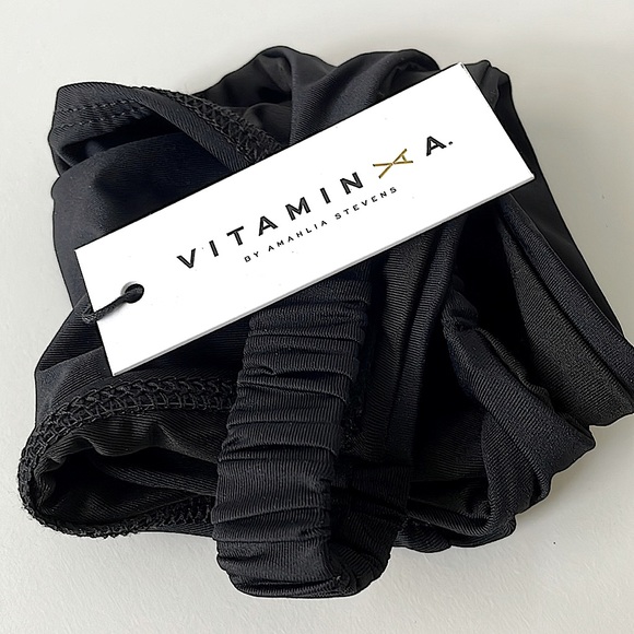 NWT Vitamin A ZURI black swim bottom classic fit scrunch lift sides new w tag 8 - Picture 6 of 11